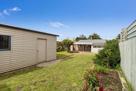 Photo of property in 5 Seafront Road, Castlecliff, Whanganui, 4501
