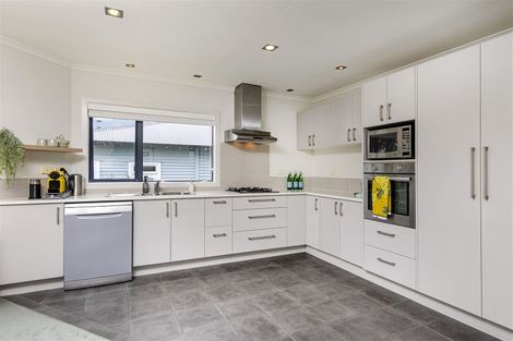 Photo of property in 2/199 Onewa Road, Birkenhead, Auckland, 0626