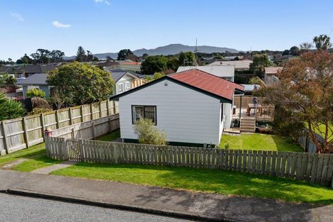 Photo of property in 6a Parakai Street, Paraparaumu, 5032