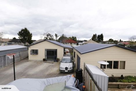 Photo of property in 38a Pine Avenue, Henderson, Auckland, 0612