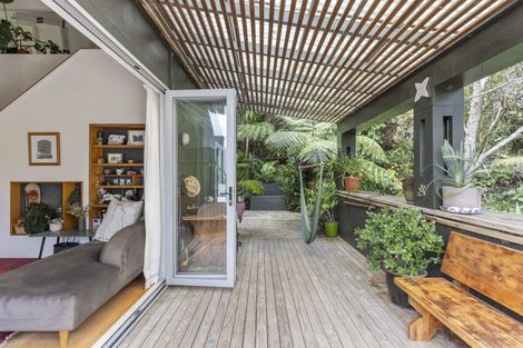 Photo of property in 27 Ocean View Road, Huia, Auckland, 0604