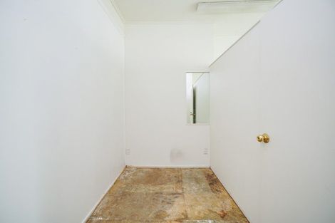 Photo of property in 24 Esk Street, Roslyn, Palmerston North, 4414