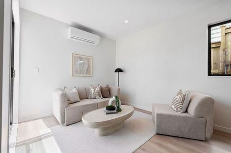Photo of property in 16c Madison Place, Forrest Hill, Auckland, 0620
