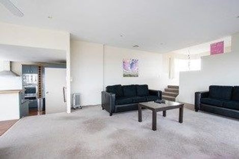 Photo of property in 38 Devon Road, Bucklands Beach, Auckland, 2012