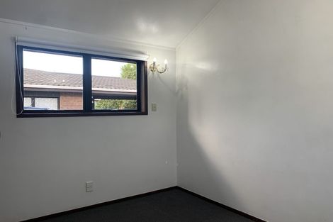 Photo of property in 1/16 Frank Evans Place, Henderson, Auckland, 0610