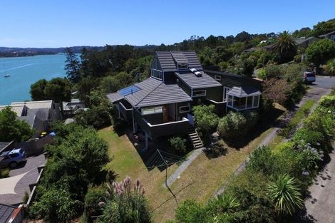 Photo of property in 32 Brigantine Drive, Beach Haven, Auckland, 0626