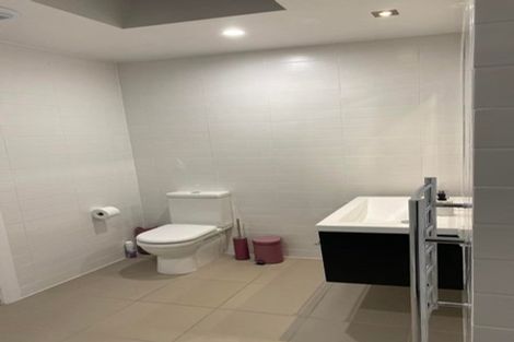 Photo of property in 2 Blundell Way, Heretaunga, Upper Hutt, 5018