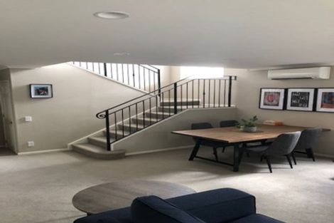 Photo of property in 10 Beros Place, Flat Bush, Auckland, 2016