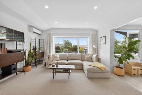 Photo of property in 1/22 Hackthorne Road, Cashmere, Christchurch, 8022