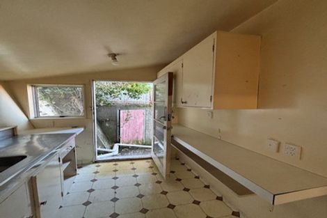 Photo of property in 6 Hanson Street, Mount Cook, Wellington, 6021