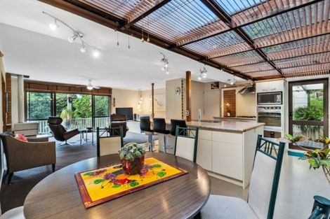 Photo of property in 8 Montressor Place, Howick, Auckland, 2014