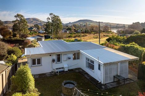 Photo of property in 10 Stewart Street, Waikouaiti, 9510