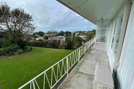 Photo of property in 8/40 Vauxhall Road, Devonport, Auckland, 0624