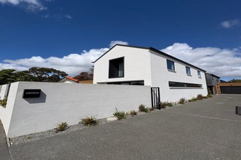 Photo of property in 66 Aikmans Road, Merivale, Christchurch, 8014