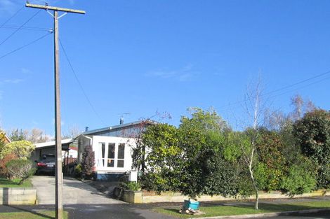 Photo of property in 2 Mabian Crescent, Deanwell, Hamilton, 3206