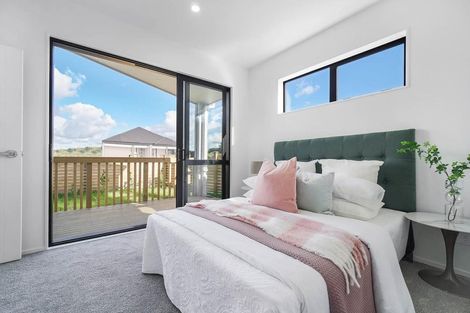 Photo of property in 62 Kaapehu Street, Karaka, 2578