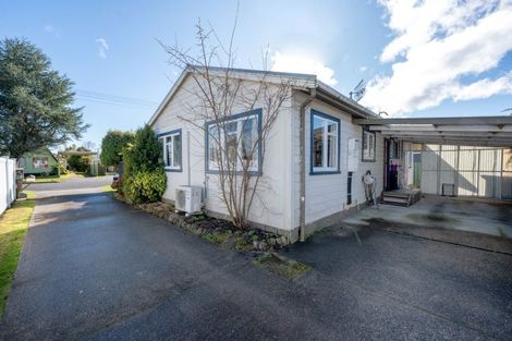 Photo of property in 8a Farnworth Avenue, Holdens Bay, Rotorua, 3010
