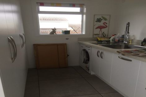 Photo of property in 14 Oratia Street, Waikanae Beach, Waikanae, 5036