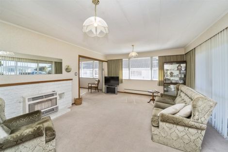 Photo of property in 93 Waihi Road, Hawera, 4610