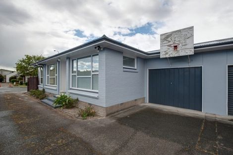 Photo of property in 1/7 Ashfield Place, Ilam, Christchurch, 8041
