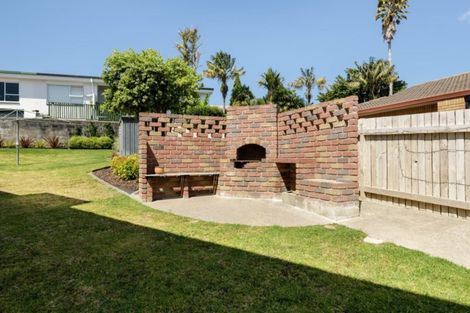 Photo of property in 22 Laing Place, Otumoetai, Tauranga, 3110