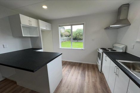 Photo of property in 106 Karaka Street, Castlecliff, Whanganui, 4501