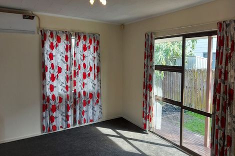 Photo of property in 2/25 Margaret Road, Papatoetoe, Auckland, 2025