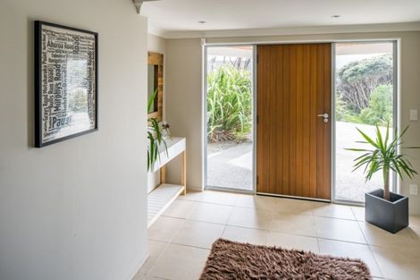 Photo of property in 6 Young Nicks Lane, Whitby, Porirua, 5024