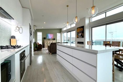 Photo of property in 72 Waikite Road, Welcome Bay, Tauranga, 3112