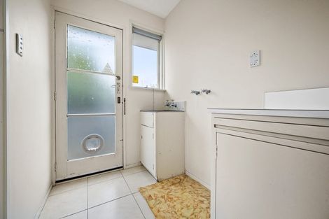 Photo of property in 1/1 Farnborough Street, Aranui, Christchurch, 8061