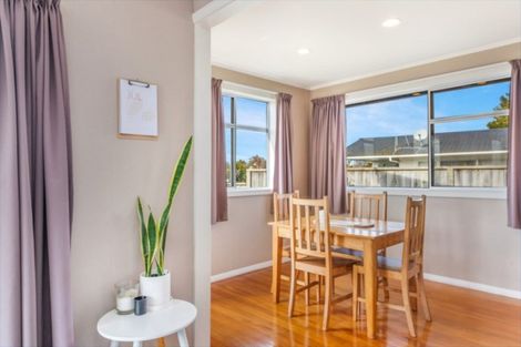 Photo of property in 59 Sandwich Road, St Andrews, Hamilton, 3200