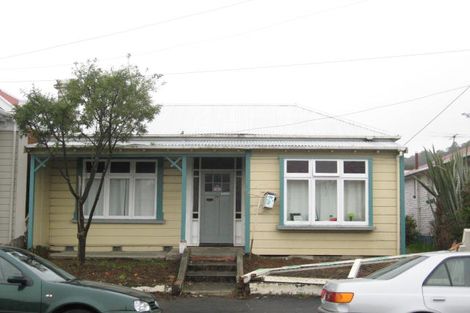 Photo of property in 52 Howe Street, North Dunedin, Dunedin, 9016