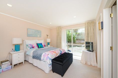 Photo of property in 100 Parnell Heights, Kelvin Grove, Palmerston North, 4414