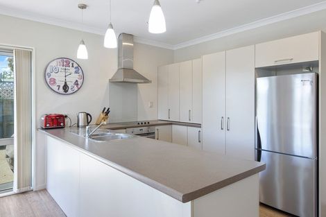 Photo of property in 16a Epsom Road, Sockburn, Christchurch, 8042