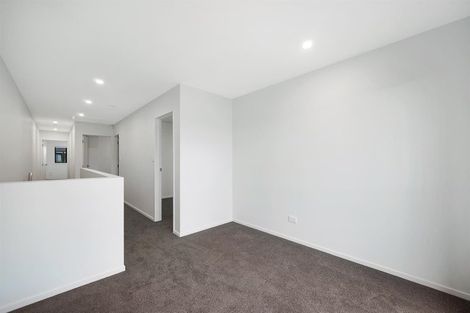 Photo of property in 2 Arapapa Road, Papakura, 2110