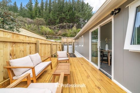 Photo of property in 18f Norana Road, Maoribank, Upper Hutt, 5018
