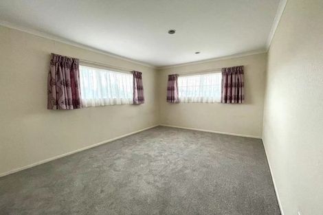 Photo of property in 28a Westerham Drive, Dannemora, Auckland, 2016