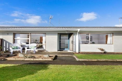 Photo of property in 2/15 Latham Avenue, Pakuranga, Auckland, 2010