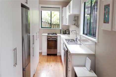 Photo of property in 193a Godley Road, Titirangi, Auckland, 0604