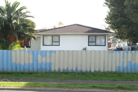 Photo of property in 62 Cottingham Crescent, Mangere East, Auckland, 2024