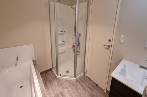 Photo of property in 17 Barbados Drive, Unsworth Heights, Auckland, 0632