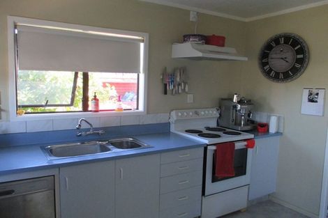 Photo of property in 8a Ladies Mile, Manly, Whangaparaoa, 0930