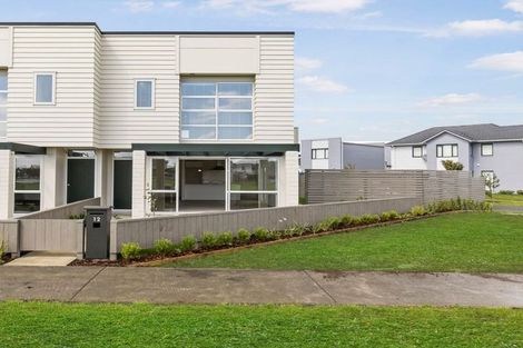 Photo of property in 12 Huke Lane, Takanini, 2112