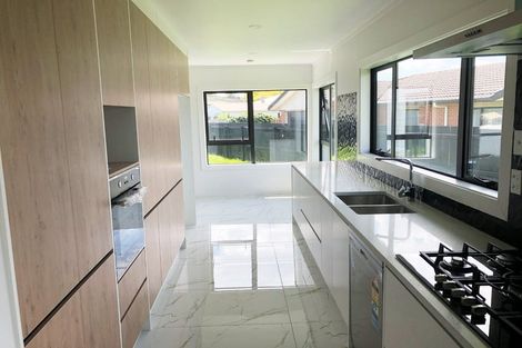 Photo of property in 10b Gifford Road, Papatoetoe, Auckland, 2025