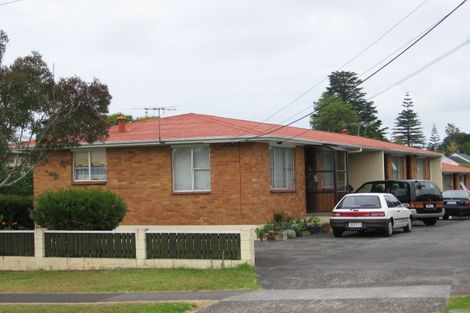 Photo of property in 1/12 Rimu Street, New Lynn, Auckland, 0600