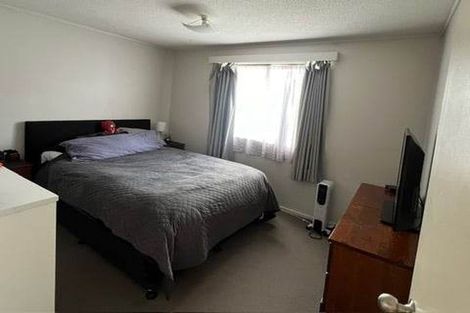 Photo of property in 14 Penguin Grove, Waitangirua, Porirua, 5024