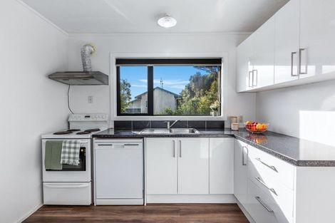 Photo of property in 49a Albatross Close, Whitby, Porirua, 5024
