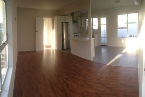 Photo of property in 1/9 Nile Road, Milford, Auckland, 0620