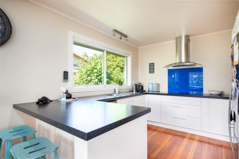 Photo of property in 8 Massey Street, Westown, New Plymouth, 4310