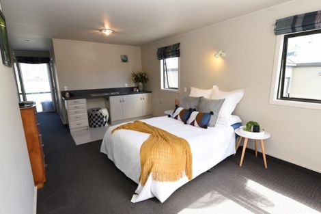 Photo of property in 8e Mckellar Court, Cromwell, 9310